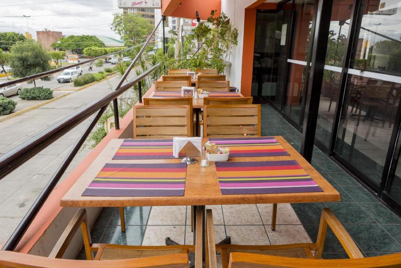 Hotel Flamingo Irapuato Exterior photo