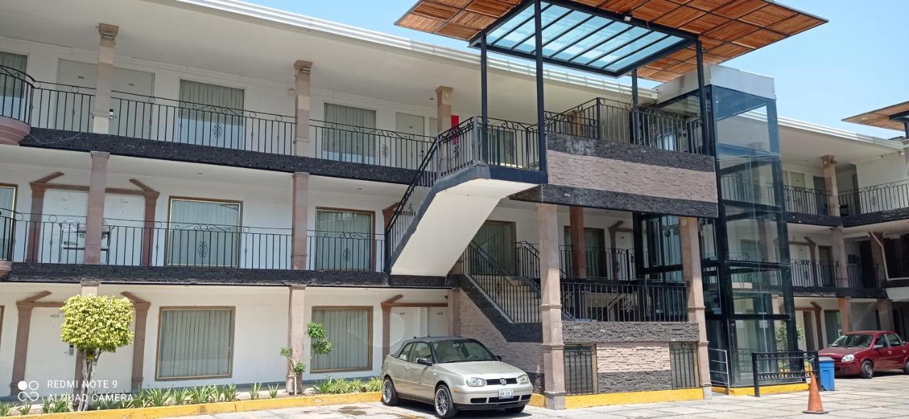 Hotel Flamingo Irapuato Exterior photo