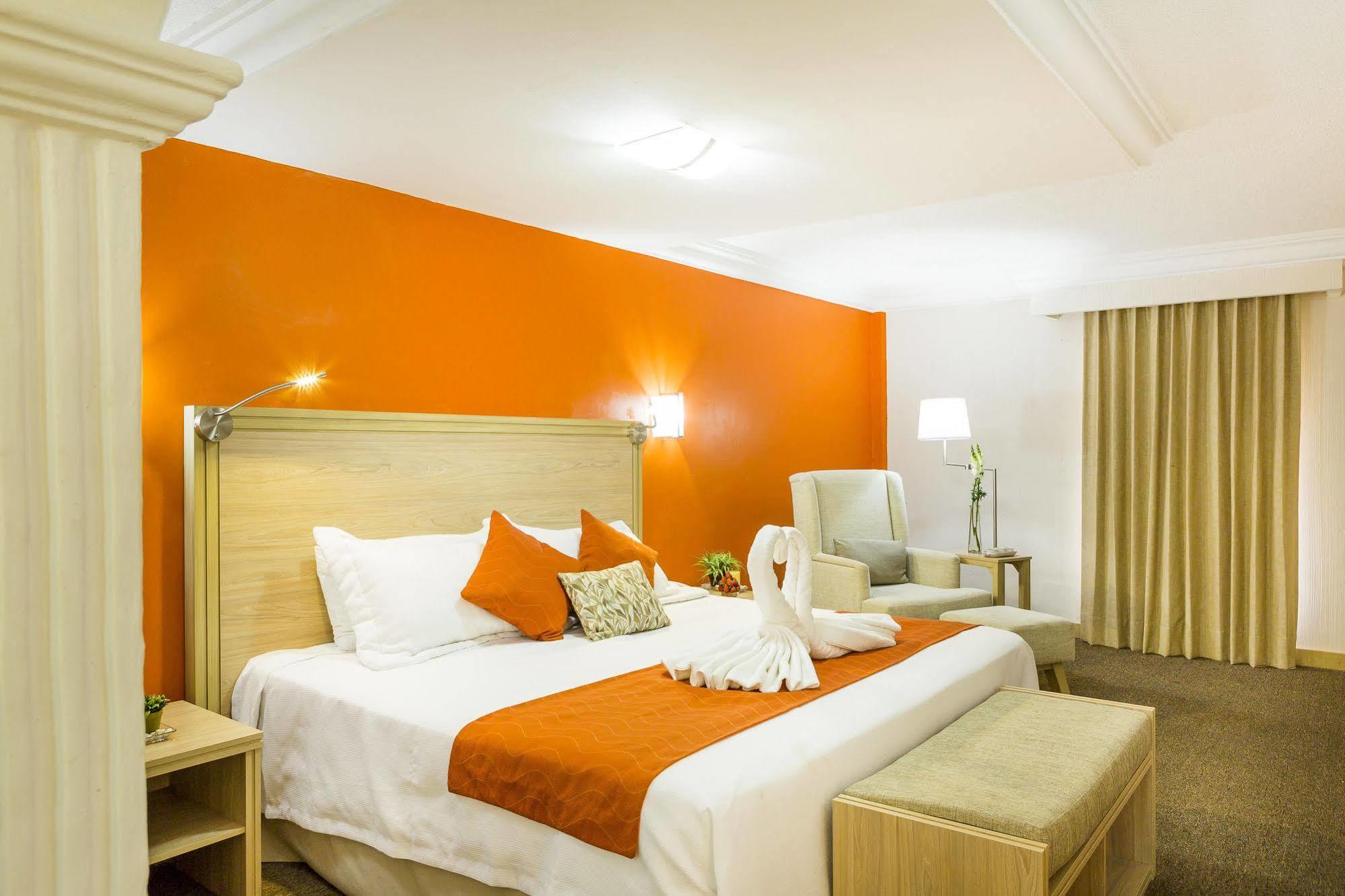 Hotel Flamingo Irapuato Exterior photo
